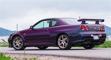 r34 violet|Midnight Purple II 1999 Nissan Skyline GT.